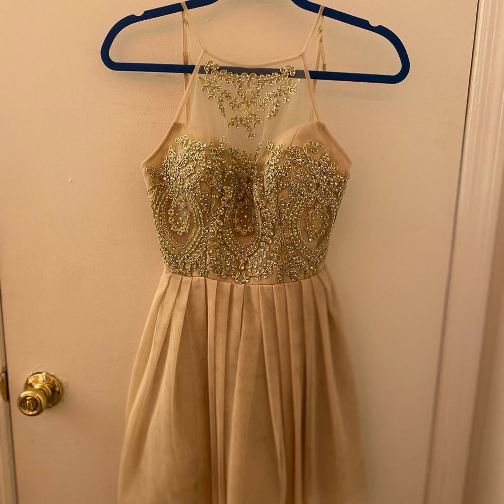 NWT! Gold & Nude Semi / Formal Dress.